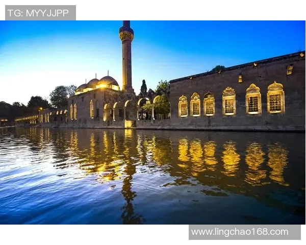 探索伊兹米特的历史文化与自然风光之旅，感受土耳其的独特魅力与人文底蕴