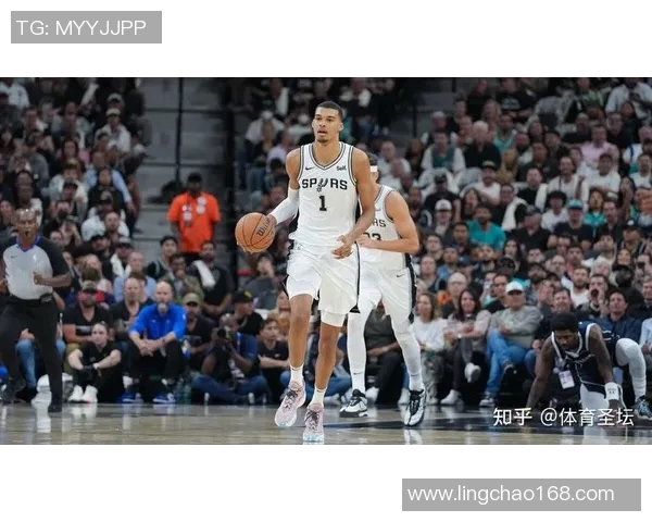 文班亚马新赛季表现惊艳场均20分10篮板3盖帽成最佳新秀热门 文班亚马新赛季表现惊艳场均20分10篮板3盖帽成最佳新秀热门